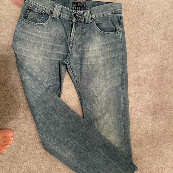 Armani Jeans Low Rise Lighter Wash Size 27 - Excellent - Picture 11 of 12